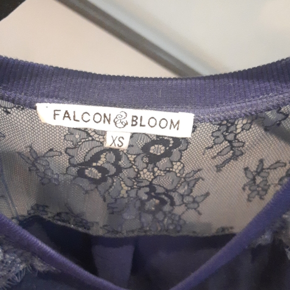 Tshirt - Picture 2 of 3